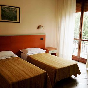 Kamer met Twee Aparte Bedden
